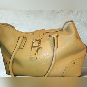 Burberry Yellow Leather Barrel Handbag